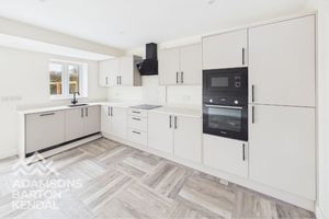 Photo 16- click for photo gallery